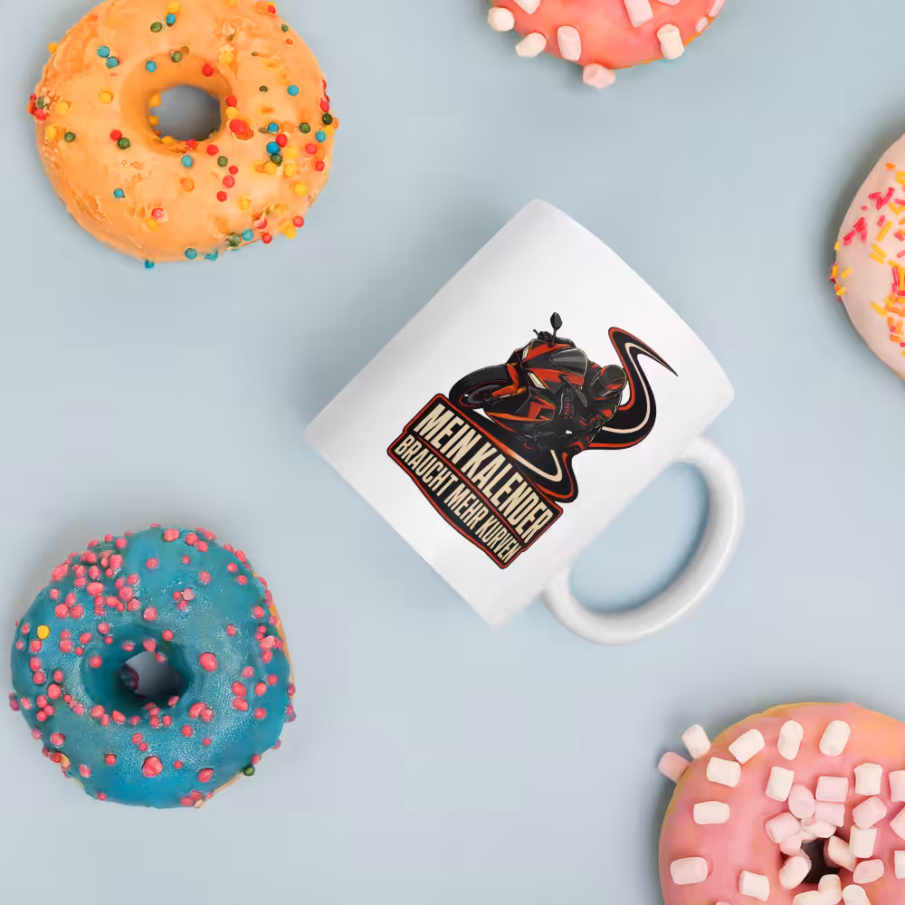 Mein Kalender braucht mehr Kurven Tasse 330 ml – Lustige Auto Keramiktasse 5 Mein Kalender braucht mehr Kurven Tasse – Produktbild 5